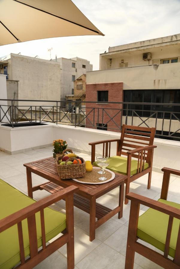 Hotel_Tier Athena Bagian luar foto