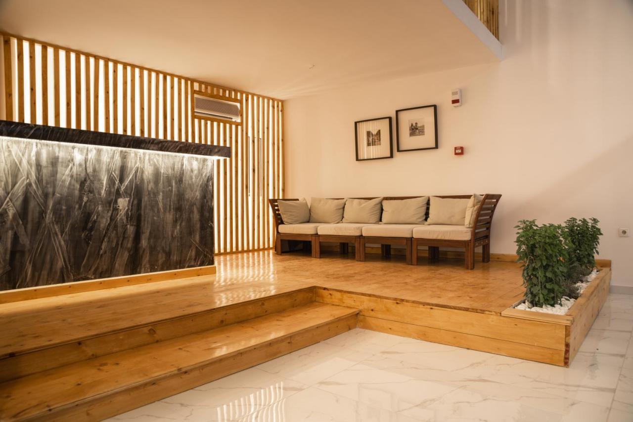 Hotel_Tier Athena Bagian luar foto
