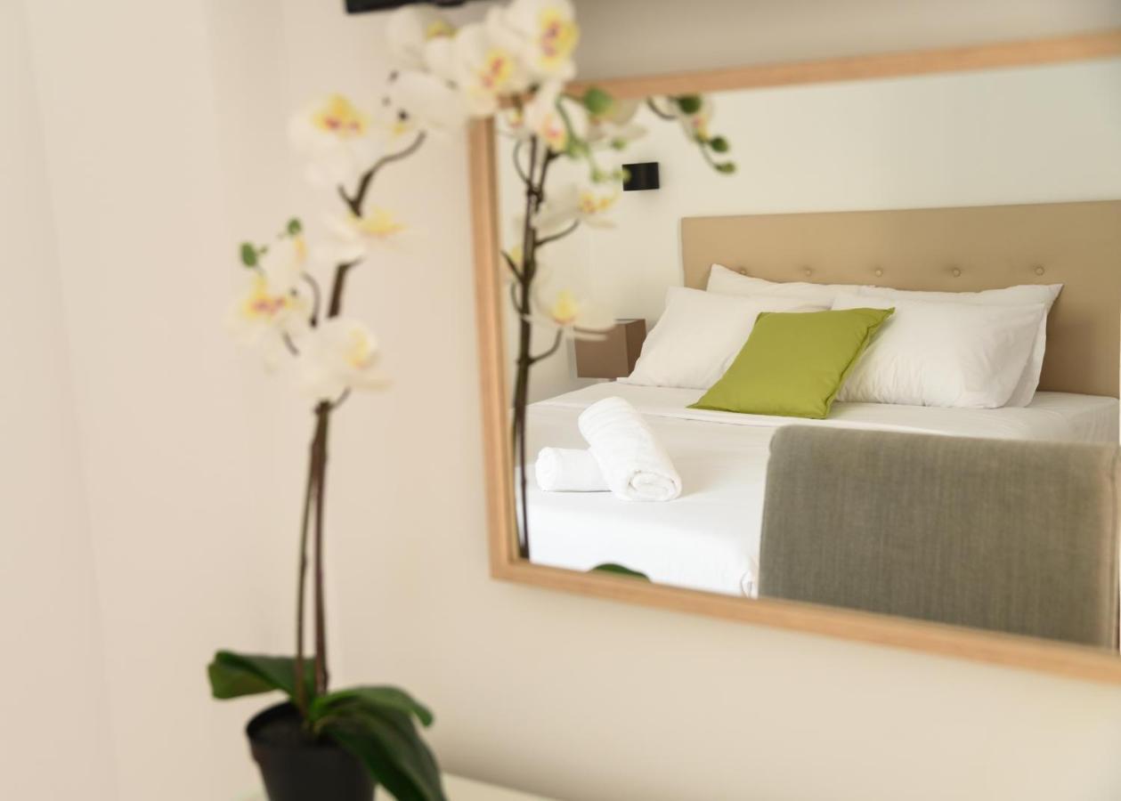 Hotel_Tier Athena Bagian luar foto