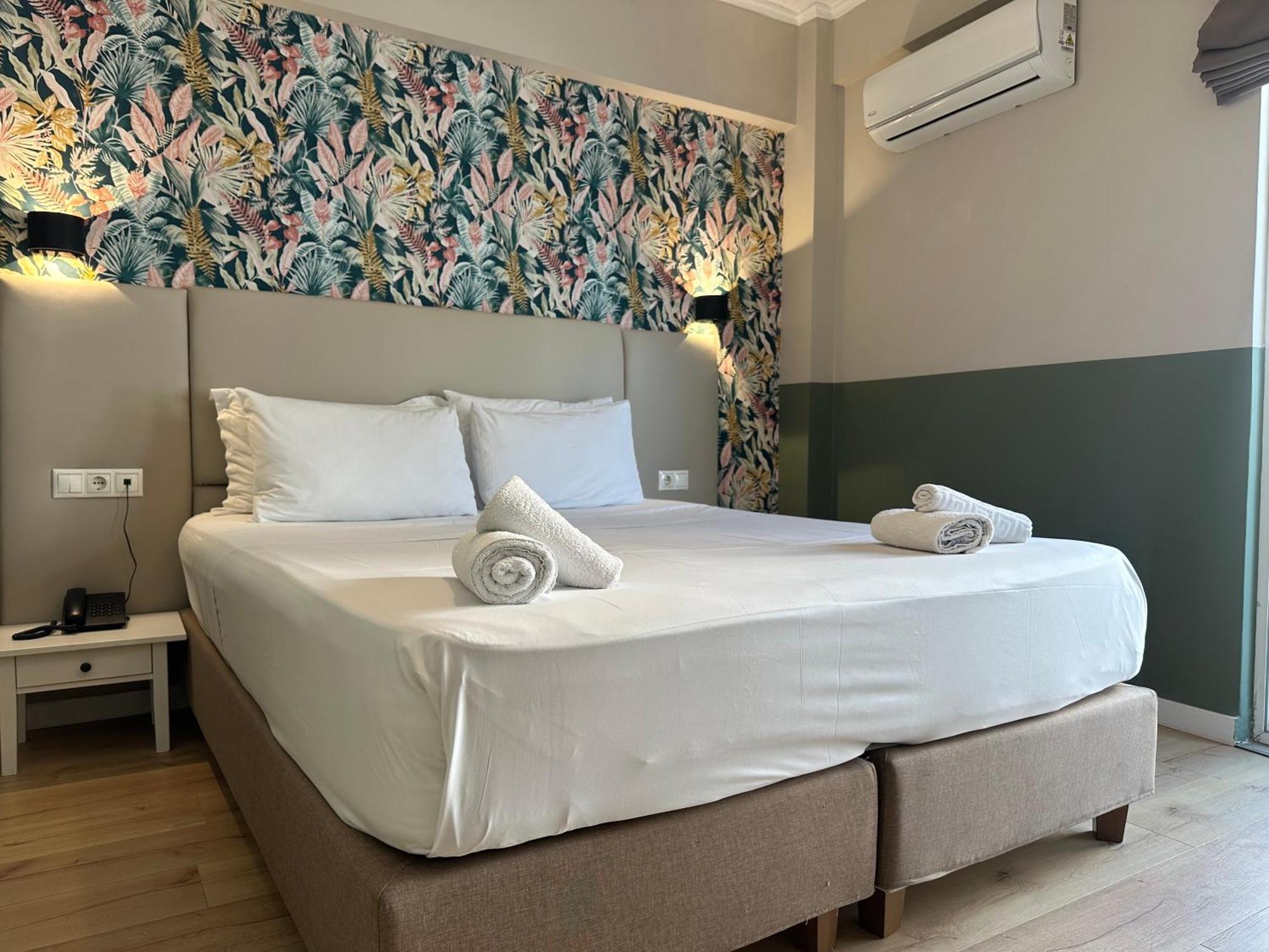 Hotel_Tier Athena Bagian luar foto