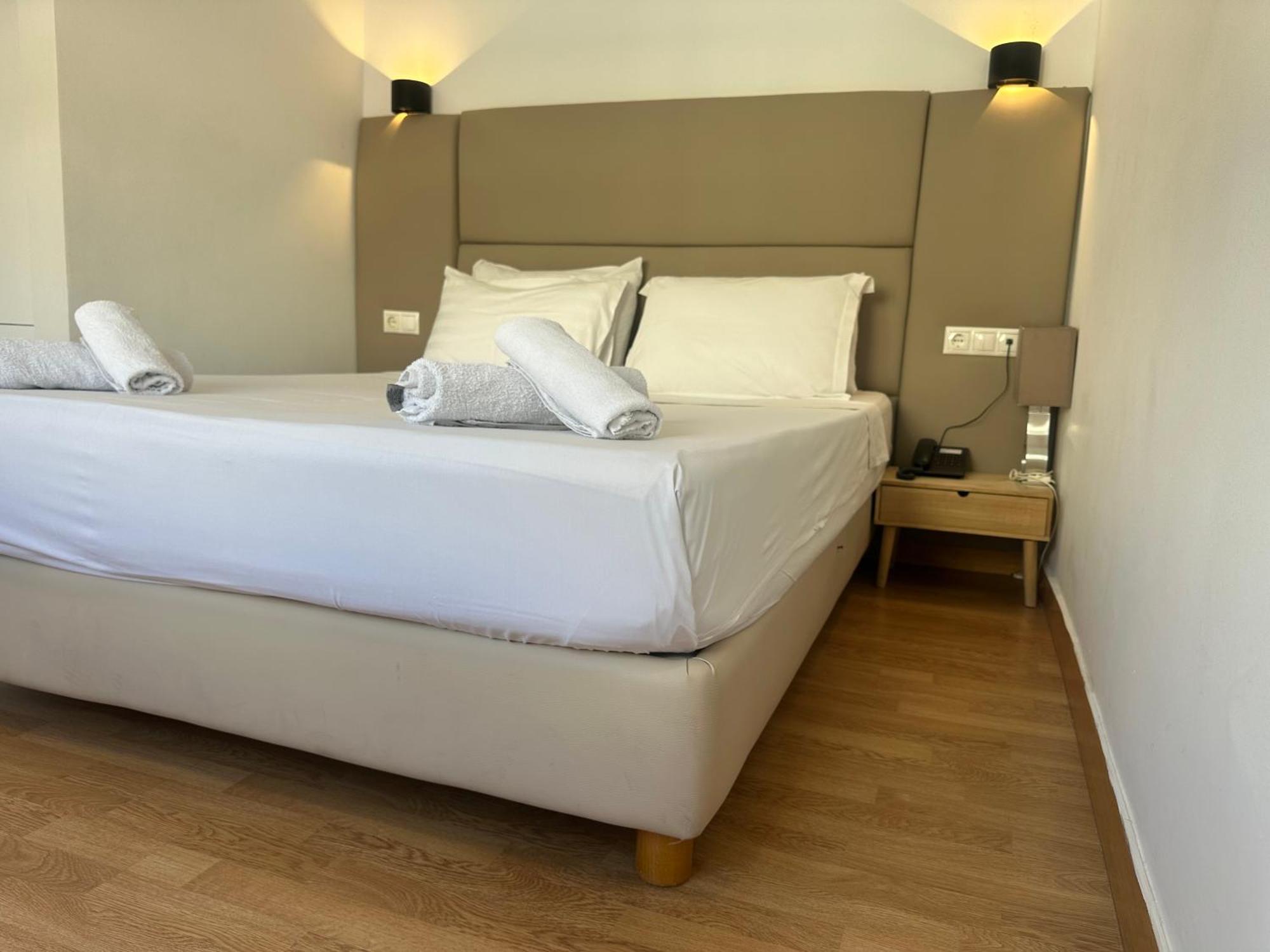 Hotel_Tier Athena Bagian luar foto